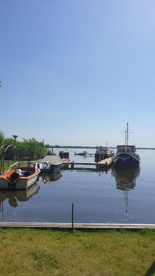 Buiten Aan De Vaart 1